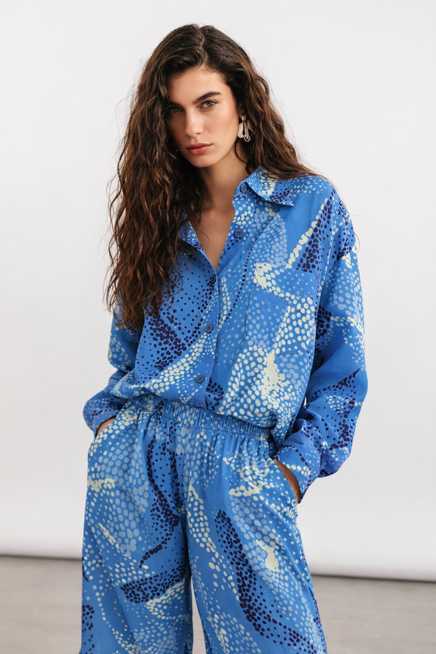 Mavi Desenlii Gömlek