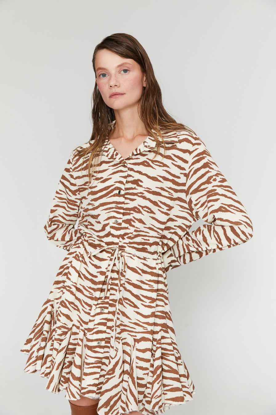 Kahverengi Zebra Desenli Volanlı Gömlek Elbise